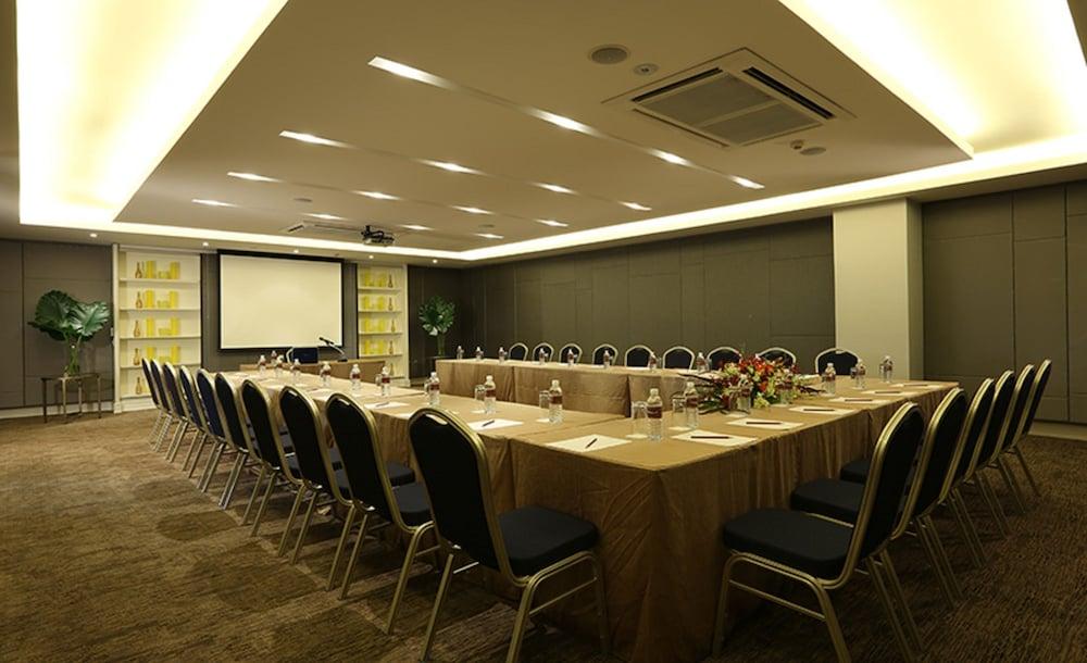 Bangna Pride Hotel & Residence Bangkok Extérieur photo