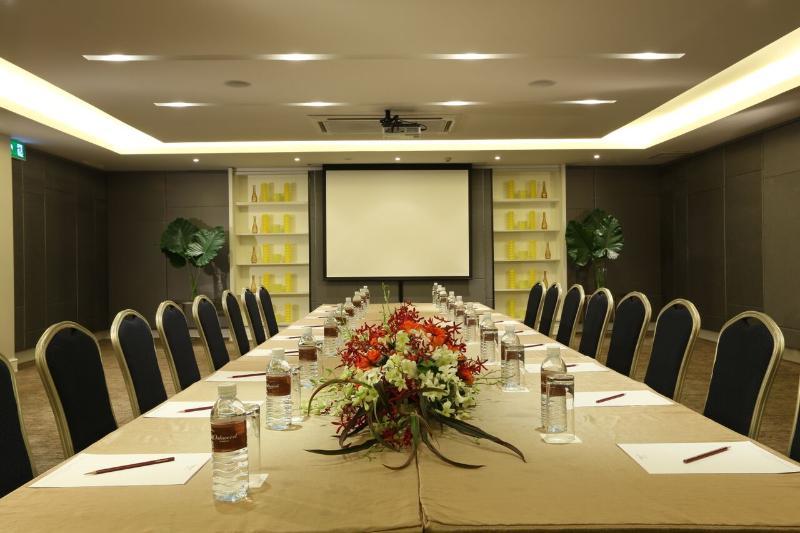 Bangna Pride Hotel & Residence Bangkok Extérieur photo
